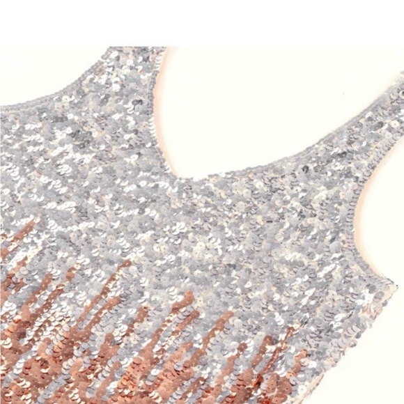 NWT Sequin V-Neck Sleeveless Party Dress Size Medium - Picture 7 of 8